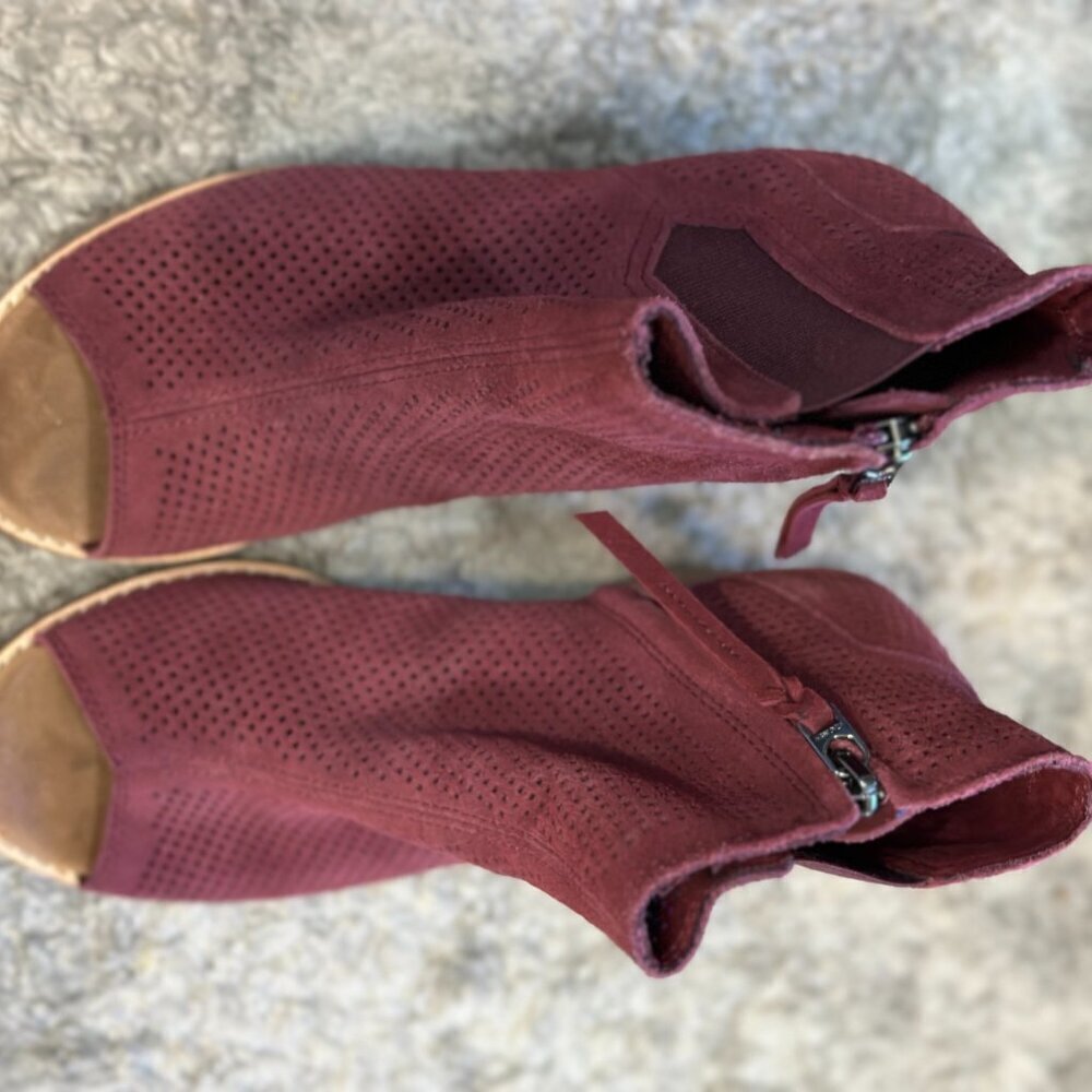 Toms Wide 6.5 Burgundy Red Open Toe Booties Suede Peep Toe Leather Majorca Open - Picture 4 of 10
